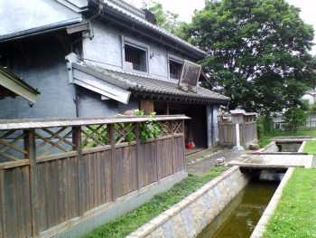 親水公園なかすの林（旧村山快哉堂）